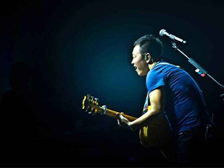 故乡吉他谱_许巍_G调原版吉他谱