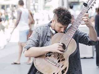 爱的罗曼史指弹吉他谱_叶佩斯_吉他指弹谱